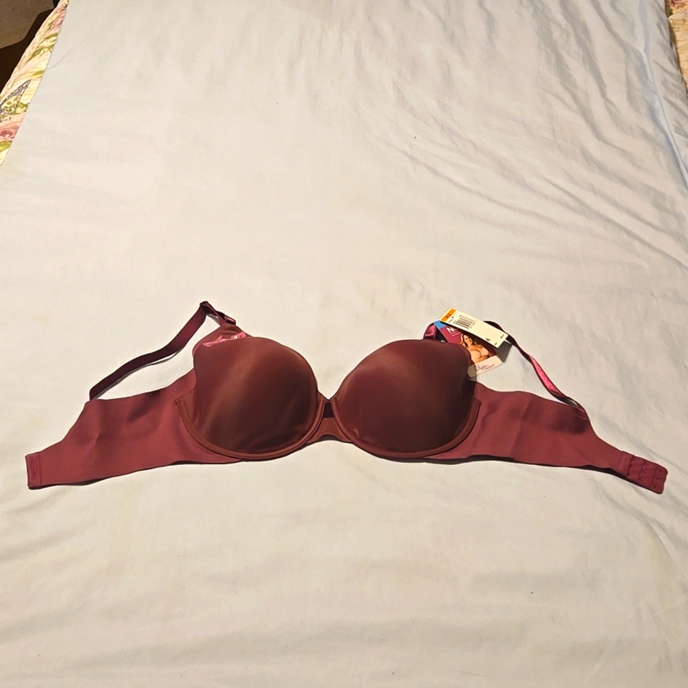 NWT Olga by Warner's No Side Effects Bra Size 36DD